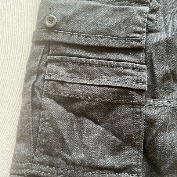 Levis Men's Cargo Shorts Size 32x11 Black Baggy Cotton Skater 2014 Y2K Grunge - Picture 3 of 8